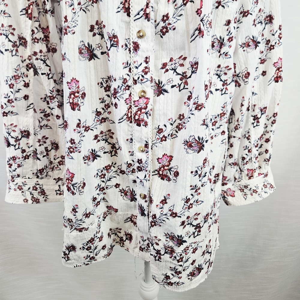 Anthropologie Pilcro Collared Pintuck Floral Blouse size Medium - Picture 8 of 14